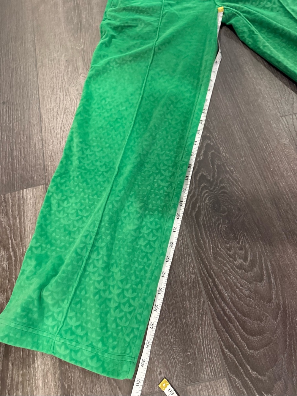 EUC Adidas Originals Women's Heritage Now Velour Monogram Trefoil Track Pant - S - Picture 15 of 16